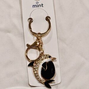 💎 NWT Gold Tone Rhinestone Dolphin Keychain Bag charm Black